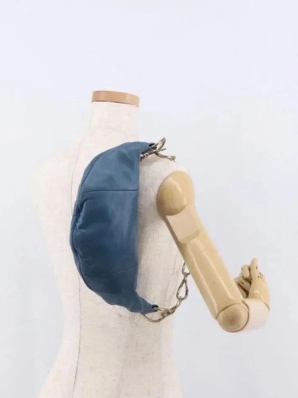 CHANEL Chain Shoulder Bag Lamb Skin Blue Gold CC Auth 185410SAM